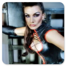 Erlebe die aufregende Welt von Latex, Leder und Korsetts.