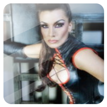 Erlebe die aufregende Welt von Latex, Leder und Korsetts.