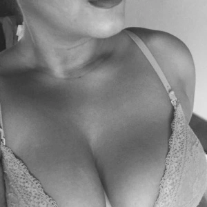 Mein Name ist Hayat eine Traumfrau aus 1000 und einer Nacht.